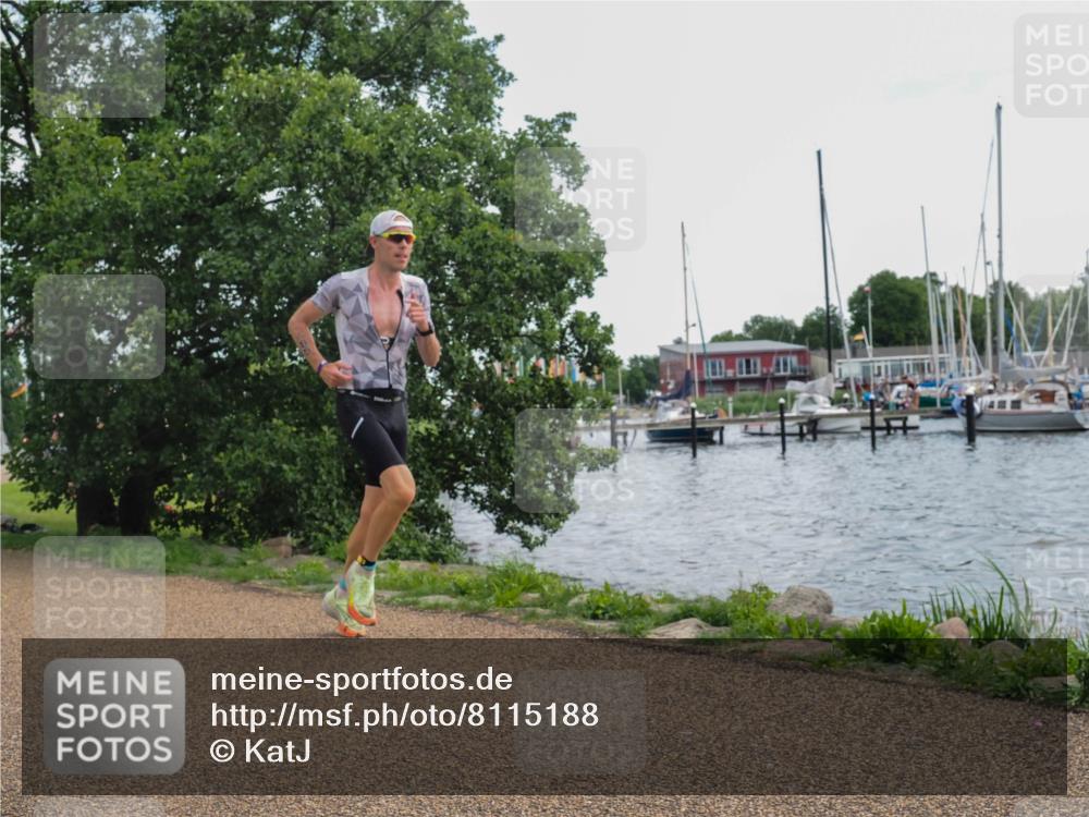 22.06.2025 - Viking Triathlon KatJ http://msf.ph/oto/8115188 22.06.2025 13:24:09 Laufen 485 meine-sportfotos.de