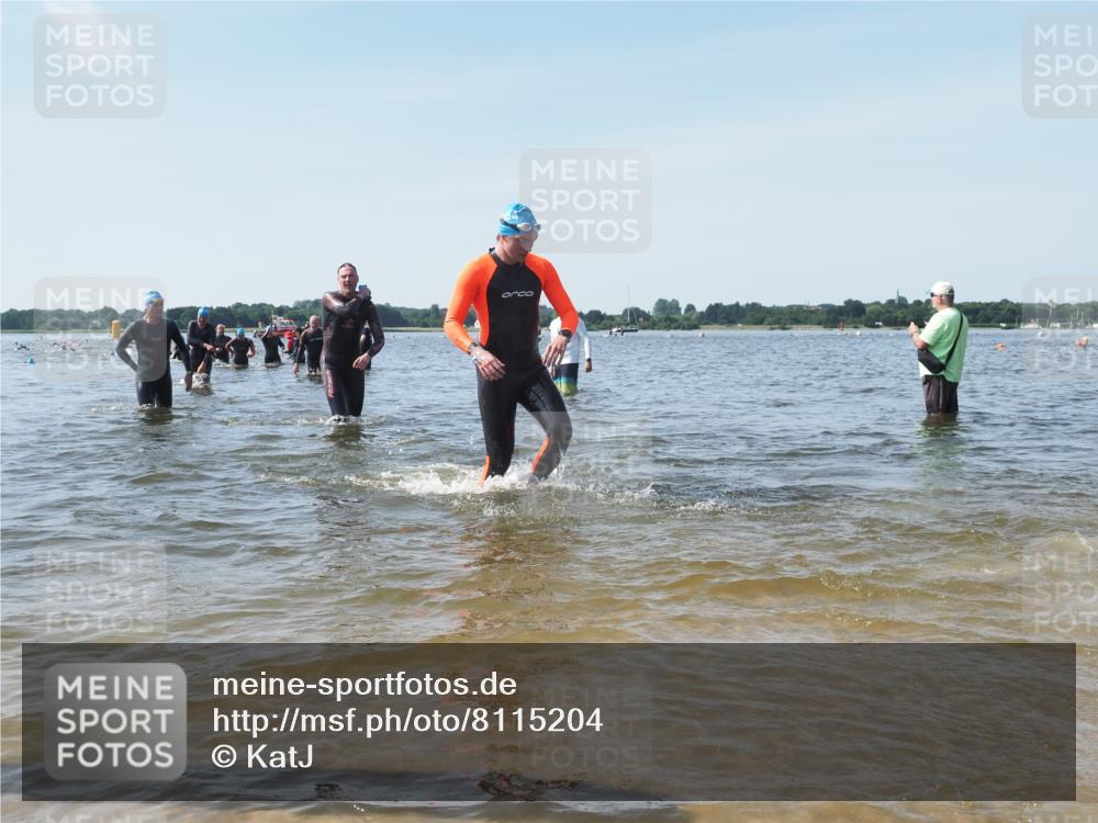 22.06.2025 - Viking Triathlon KatJ http://msf.ph/oto/8115204 22.06.2025 10:42:35 Schwimmen 55, 65, 171, 192, 240, 318, 427 meine-sportfotos.de