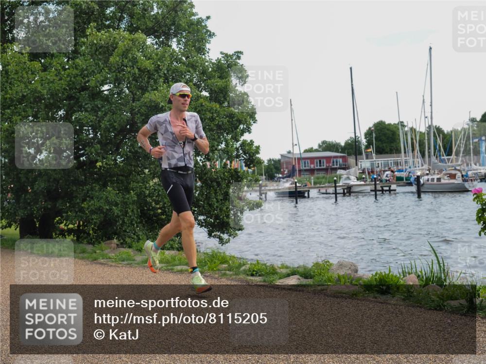 22.06.2025 - Viking Triathlon KatJ http://msf.ph/oto/8115205 22.06.2025 13:24:09 Laufen 485 meine-sportfotos.de