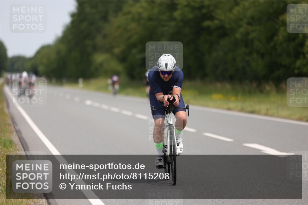 22.06.2025 - Viking Triathlon Yannick Fuchs http://msf.ph/oto/8115208 22.06.2025 12:16:57 Radfahren 1, 17, 455, 538, 557, 626 meine-sportfotos.de