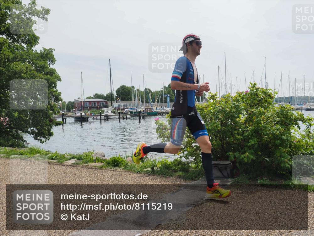 22.06.2025 - Viking Triathlon KatJ http://msf.ph/oto/8115219 22.06.2025 12:52:57 Laufen 286 meine-sportfotos.de