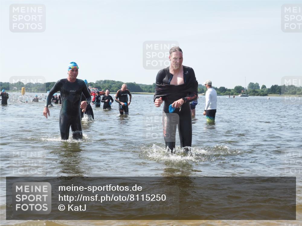 22.06.2025 - Viking Triathlon KatJ http://msf.ph/oto/8115250 22.06.2025 10:42:38 Schwimmen 55, 171, 240, 318, 369, 427, 441, 624 meine-sportfotos.de