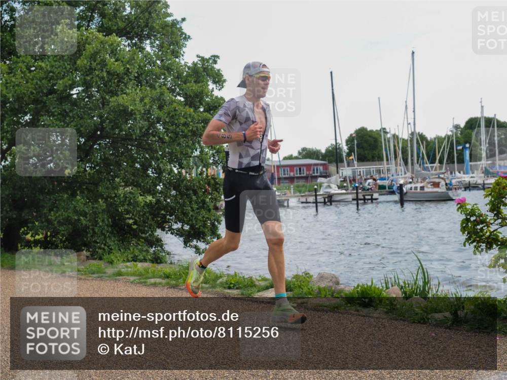 22.06.2025 - Viking Triathlon KatJ http://msf.ph/oto/8115256 22.06.2025 13:24:09 Laufen 485 meine-sportfotos.de