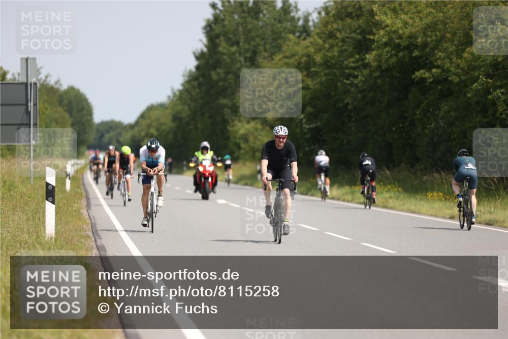 22.06.2025 - Viking Triathlon Yannick Fuchs http://msf.ph/oto/8115258 22.06.2025 11:40:02 Radfahren 26, 51, 299, 388, 395, 399, 447, 531, 554 meine-sportfotos.de