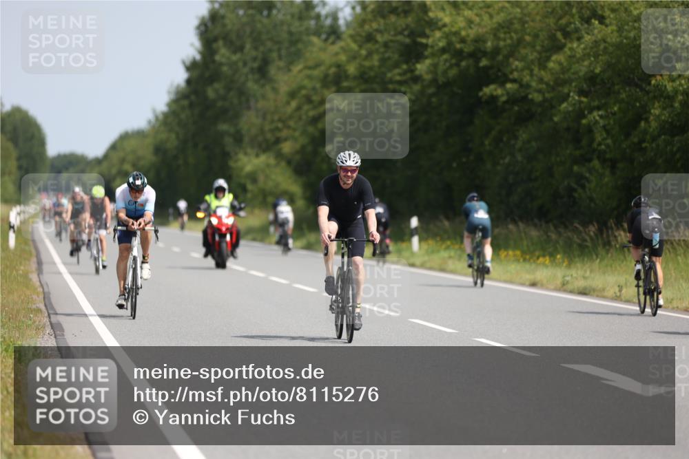 22.06.2025 - Viking Triathlon Yannick Fuchs http://msf.ph/oto/8115276 22.06.2025 11:40:02 Radfahren 26, 51, 299, 388, 395, 399, 447, 531, 554 meine-sportfotos.de