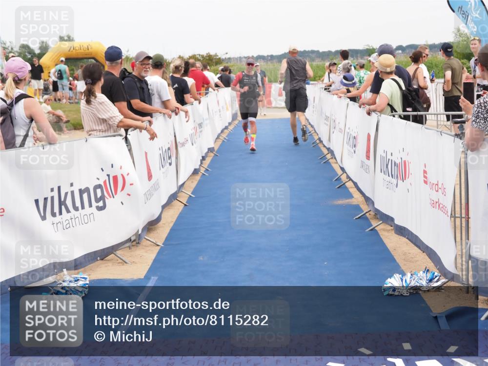 22.06.2025 - Viking Triathlon MichiJ http://msf.ph/oto/8115282 22.06.2025 15:05:43 Ziel 491, 492 meine-sportfotos.de