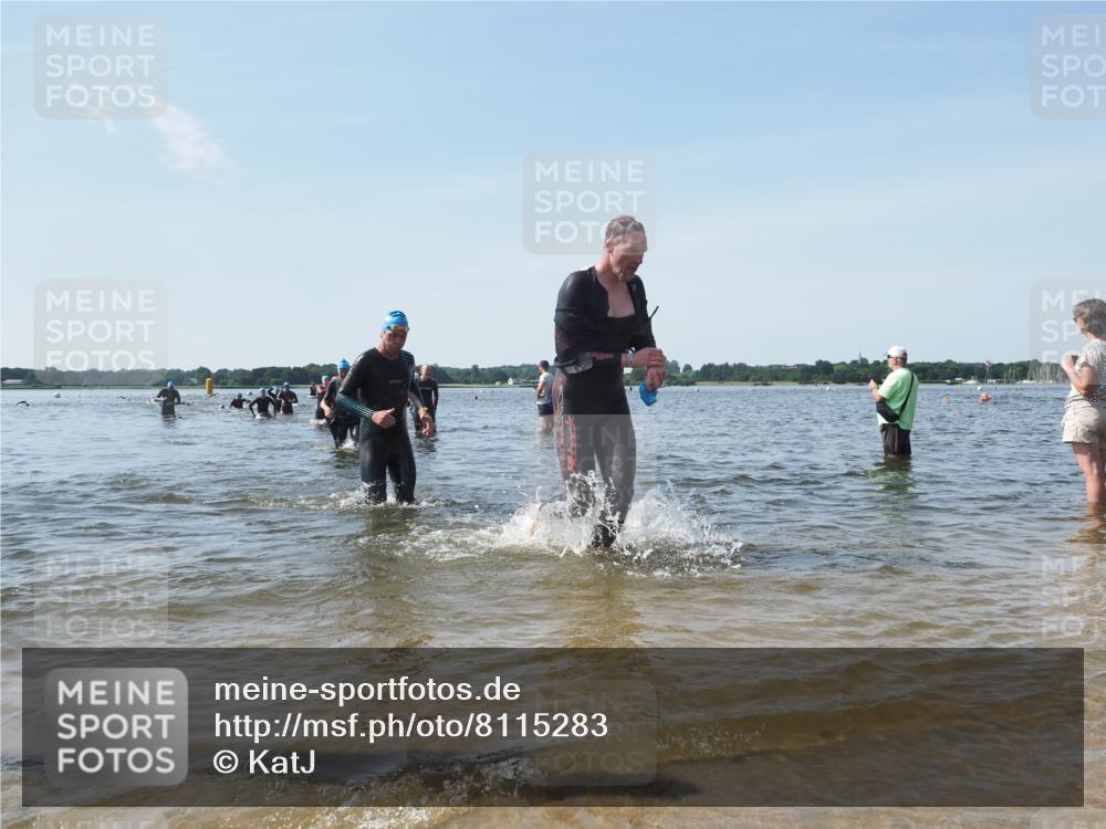 22.06.2025 - Viking Triathlon KatJ http://msf.ph/oto/8115283 22.06.2025 10:42:40 Schwimmen 55, 171, 240, 369, 427, 441, 624 meine-sportfotos.de