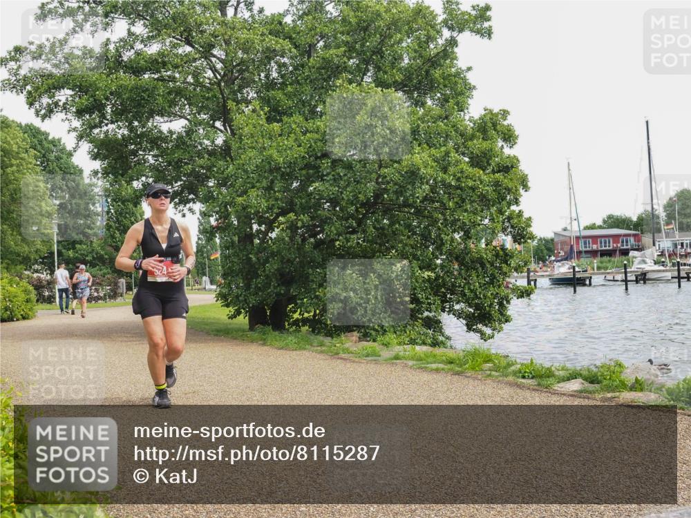 22.06.2025 - Viking Triathlon KatJ http://msf.ph/oto/8115287 22.06.2025 15:09:04 Laufen 412, 624 meine-sportfotos.de