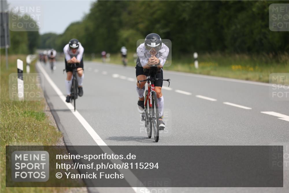 22.06.2025 - Viking Triathlon Yannick Fuchs http://msf.ph/oto/8115294 22.06.2025 12:17:03 Radfahren 1, 360, 455, 527, 557 meine-sportfotos.de