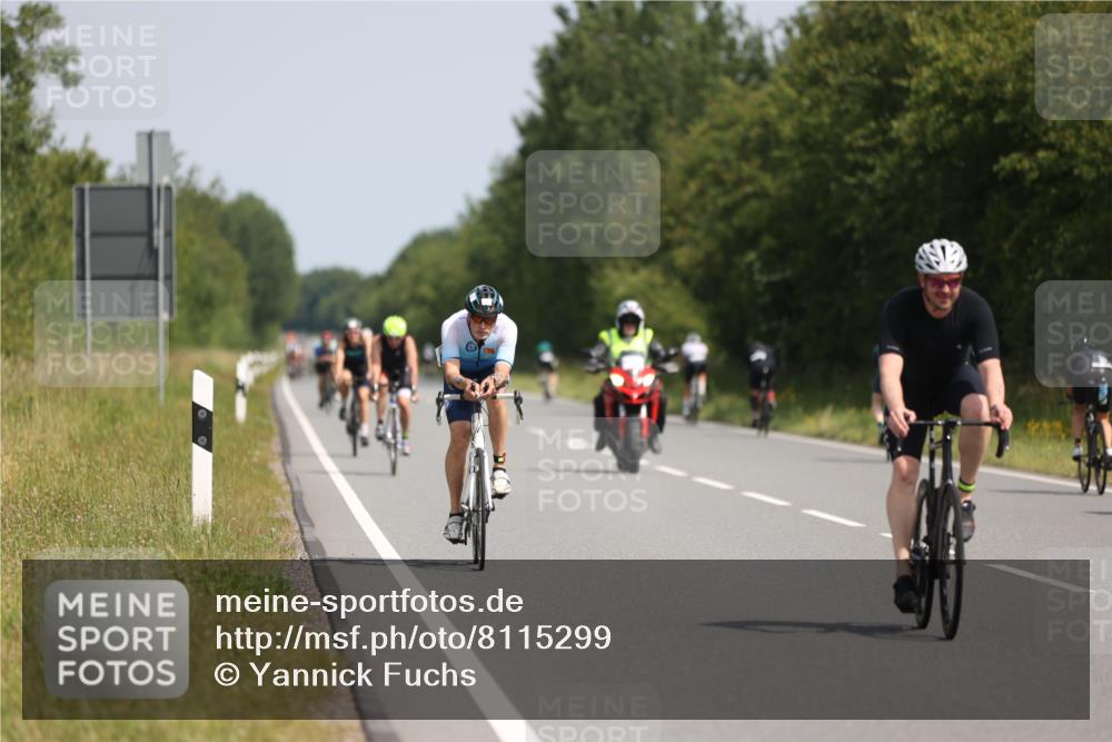 22.06.2025 - Viking Triathlon Yannick Fuchs http://msf.ph/oto/8115299 22.06.2025 11:40:03 Radfahren 26, 51, 299, 388, 399, 447, 531 meine-sportfotos.de