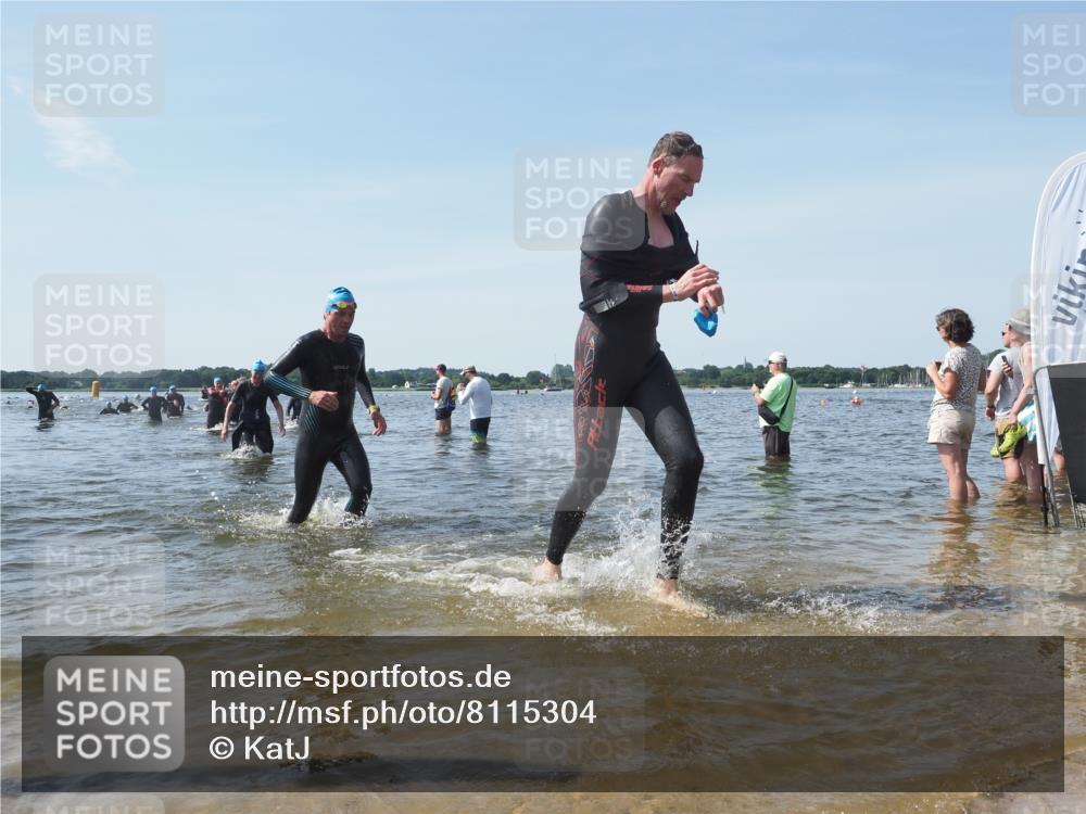 22.06.2025 - Viking Triathlon KatJ http://msf.ph/oto/8115304 22.06.2025 10:42:40 Schwimmen 55, 171, 240, 369, 427, 441, 624 meine-sportfotos.de
