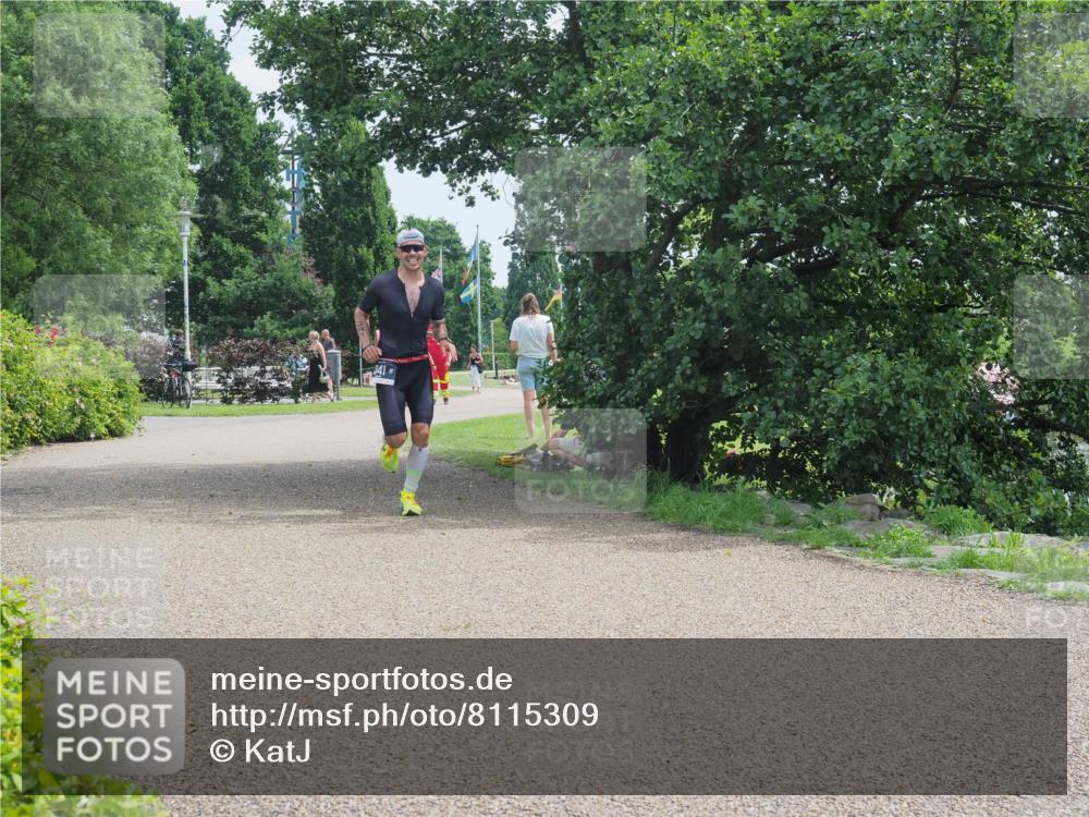 22.06.2025 - Viking Triathlon KatJ http://msf.ph/oto/8115309 22.06.2025 12:53:02 Laufen 341 meine-sportfotos.de