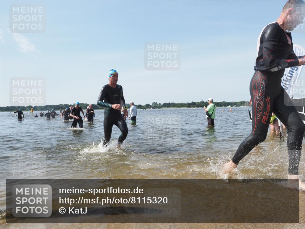 22.06.2025 - Viking Triathlon KatJ http://msf.ph/oto/8115320 22.06.2025 10:42:41 Schwimmen 55, 171, 240, 282, 369, 427, 441, 624 meine-sportfotos.de