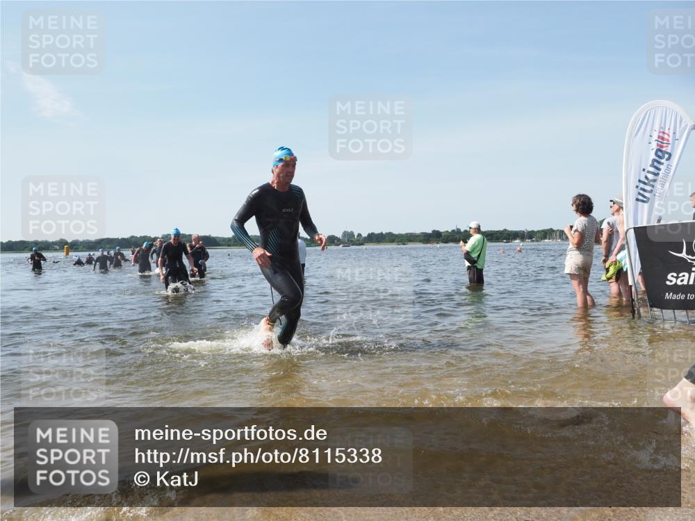 22.06.2025 - Viking Triathlon KatJ http://msf.ph/oto/8115338 22.06.2025 10:42:42 Schwimmen 55, 171, 240, 282, 369, 427, 441, 624 meine-sportfotos.de