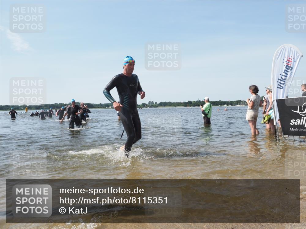 22.06.2025 - Viking Triathlon KatJ http://msf.ph/oto/8115351 22.06.2025 10:42:42 Schwimmen 55, 171, 240, 282, 369, 427, 441, 624 meine-sportfotos.de