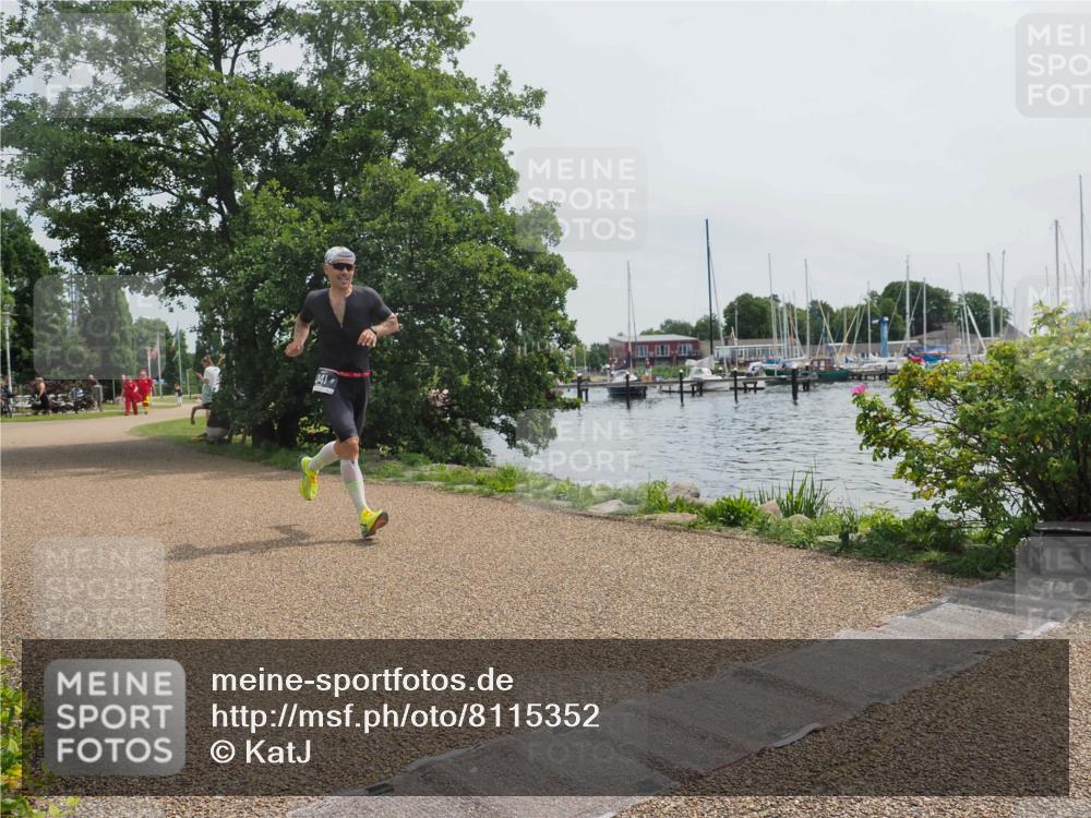 22.06.2025 - Viking Triathlon KatJ http://msf.ph/oto/8115352 22.06.2025 12:53:04 Laufen 341 meine-sportfotos.de
