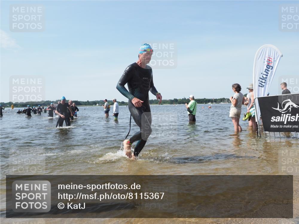 22.06.2025 - Viking Triathlon KatJ http://msf.ph/oto/8115367 22.06.2025 10:42:43 Schwimmen 55, 171, 240, 282, 369, 427, 441, 624 meine-sportfotos.de