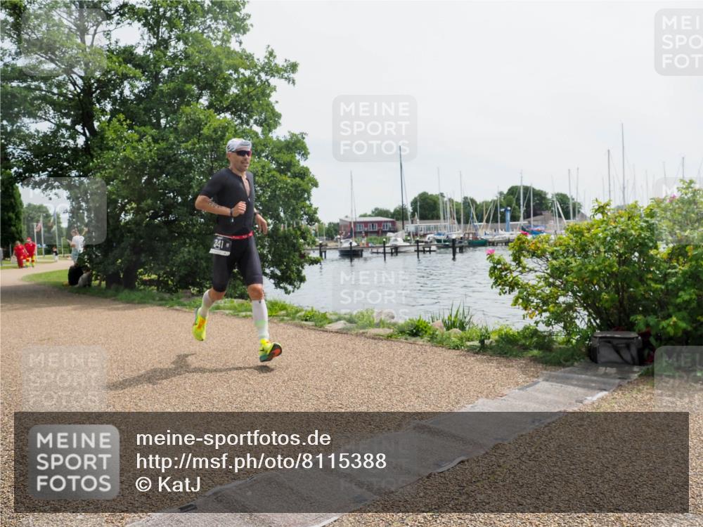 22.06.2025 - Viking Triathlon KatJ http://msf.ph/oto/8115388 22.06.2025 12:53:04 Laufen 341 meine-sportfotos.de