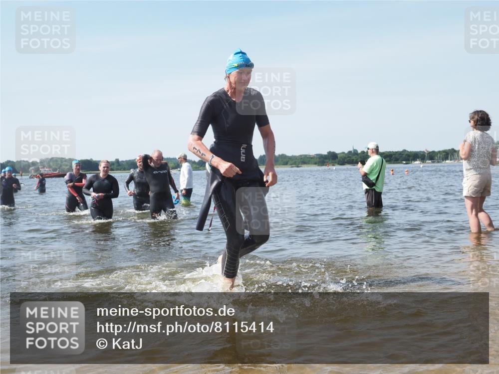 22.06.2025 - Viking Triathlon KatJ http://msf.ph/oto/8115414 22.06.2025 10:42:48 Schwimmen 133, 171, 240, 282, 369, 441, 624 meine-sportfotos.de