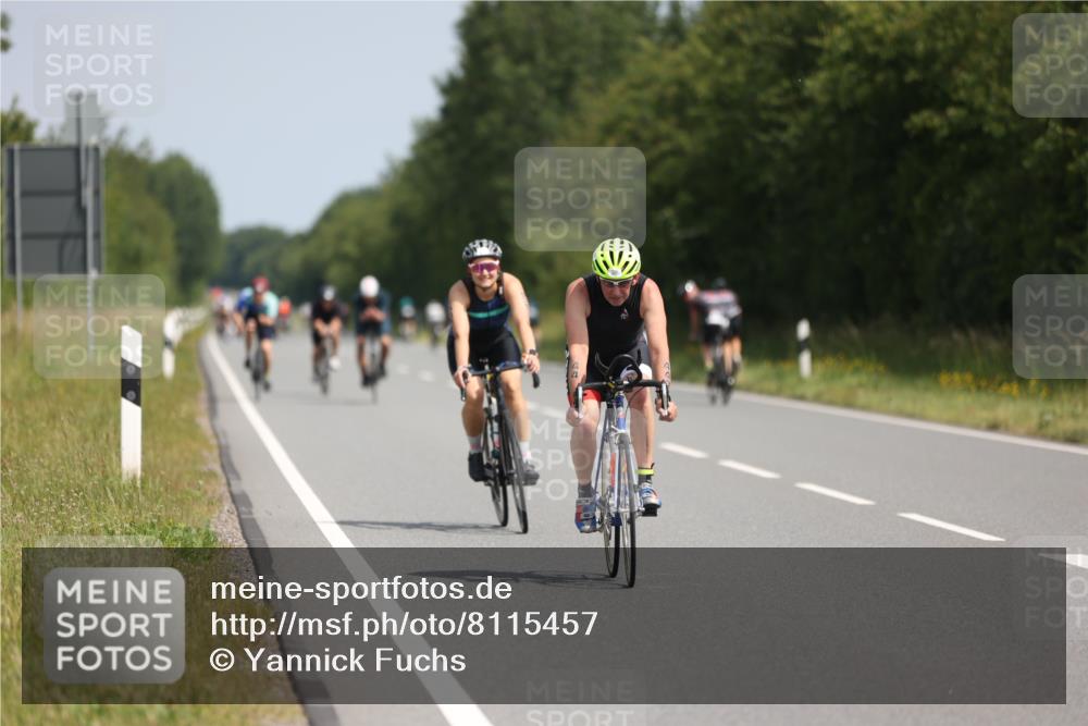 22.06.2025 - Viking Triathlon Yannick Fuchs http://msf.ph/oto/8115457 22.06.2025 11:40:08 Radfahren 26, 36, 51, 299, 399, 439, 447, 496, 531 meine-sportfotos.de