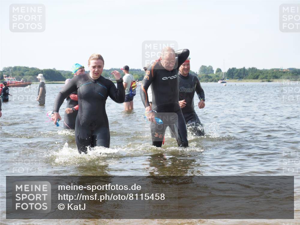 22.06.2025 - Viking Triathlon KatJ http://msf.ph/oto/8115458 22.06.2025 10:42:51 Schwimmen 133, 171, 240, 282, 309, 369, 441, 450, 624 meine-sportfotos.de