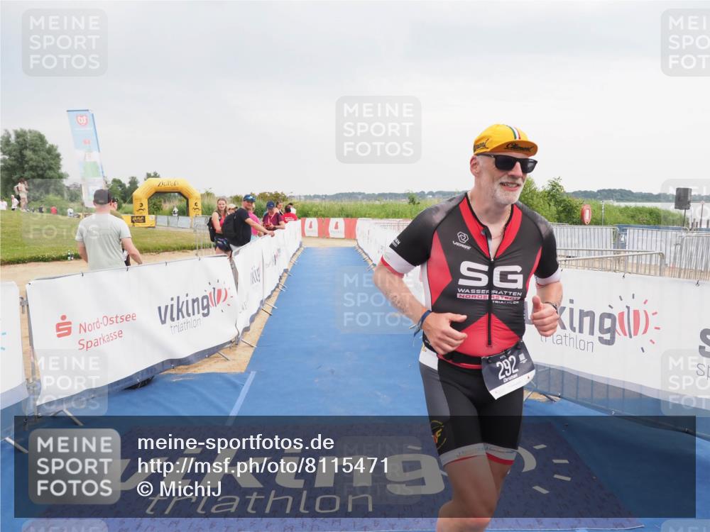 22.06.2025 - Viking Triathlon MichiJ http://msf.ph/oto/8115471 22.06.2025 16:46:41 Ziel 292 meine-sportfotos.de