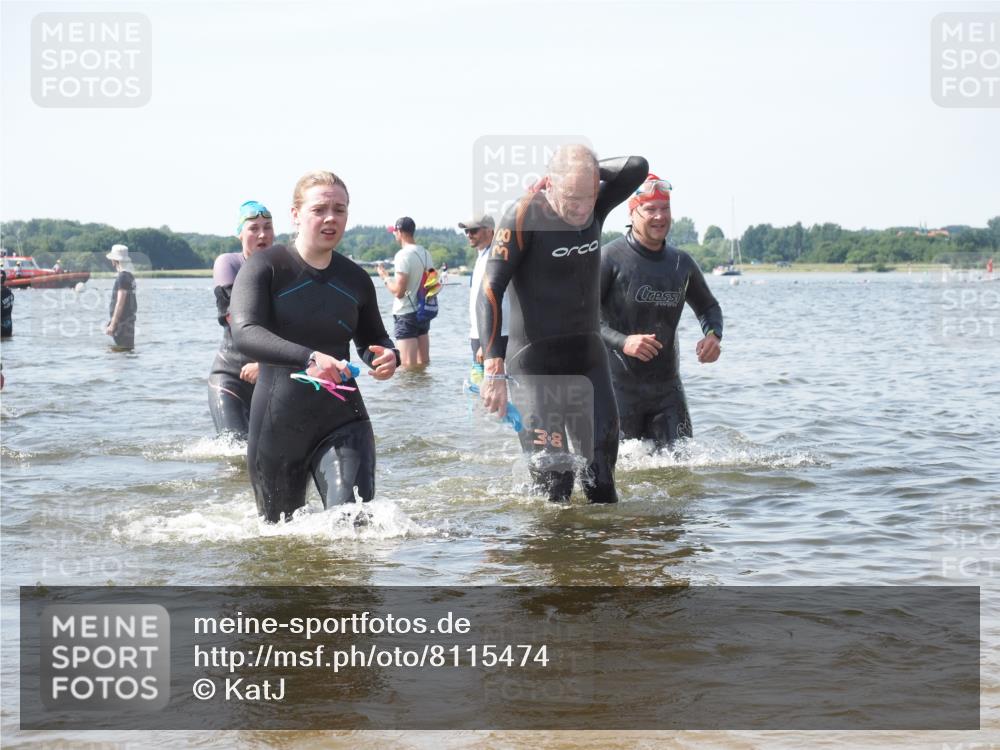 22.06.2025 - Viking Triathlon KatJ http://msf.ph/oto/8115474 22.06.2025 10:42:51 Schwimmen 133, 171, 240, 282, 309, 369, 441, 450, 624 meine-sportfotos.de