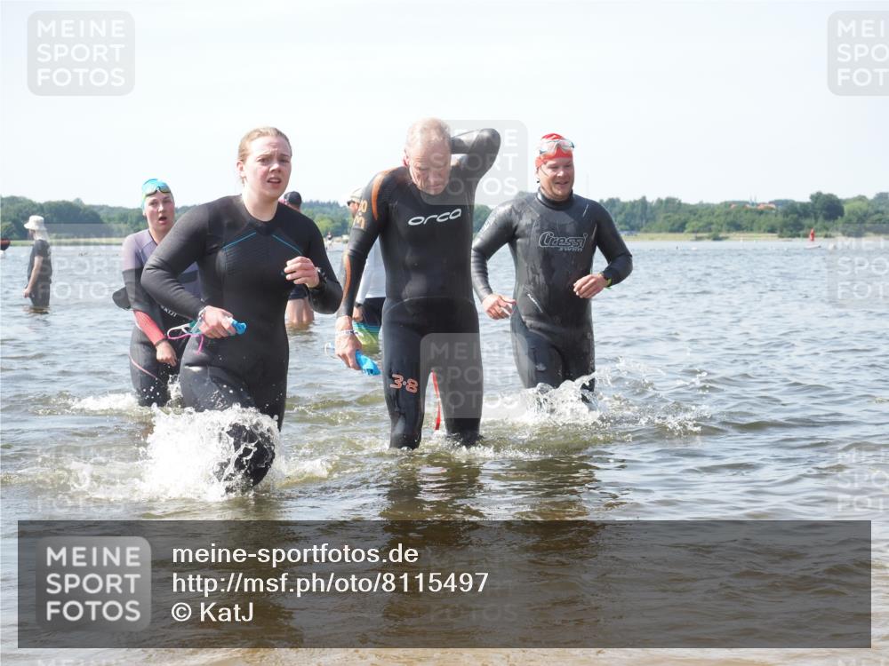 22.06.2025 - Viking Triathlon KatJ http://msf.ph/oto/8115497 22.06.2025 10:42:51 Schwimmen 133, 171, 240, 282, 309, 369, 441, 450, 624 meine-sportfotos.de