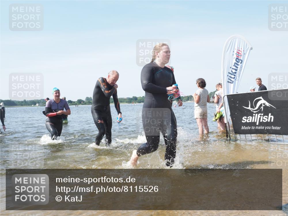 22.06.2025 - Viking Triathlon KatJ http://msf.ph/oto/8115526 22.06.2025 10:42:53 Schwimmen 66, 133, 240, 282, 309, 369, 441, 450, 624 meine-sportfotos.de