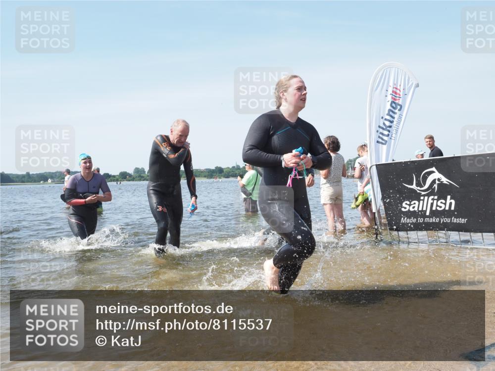 22.06.2025 - Viking Triathlon KatJ http://msf.ph/oto/8115537 22.06.2025 10:42:54 Schwimmen 66, 128, 133, 186, 240, 282, 309, 369, 441, 450, 624 meine-sportfotos.de