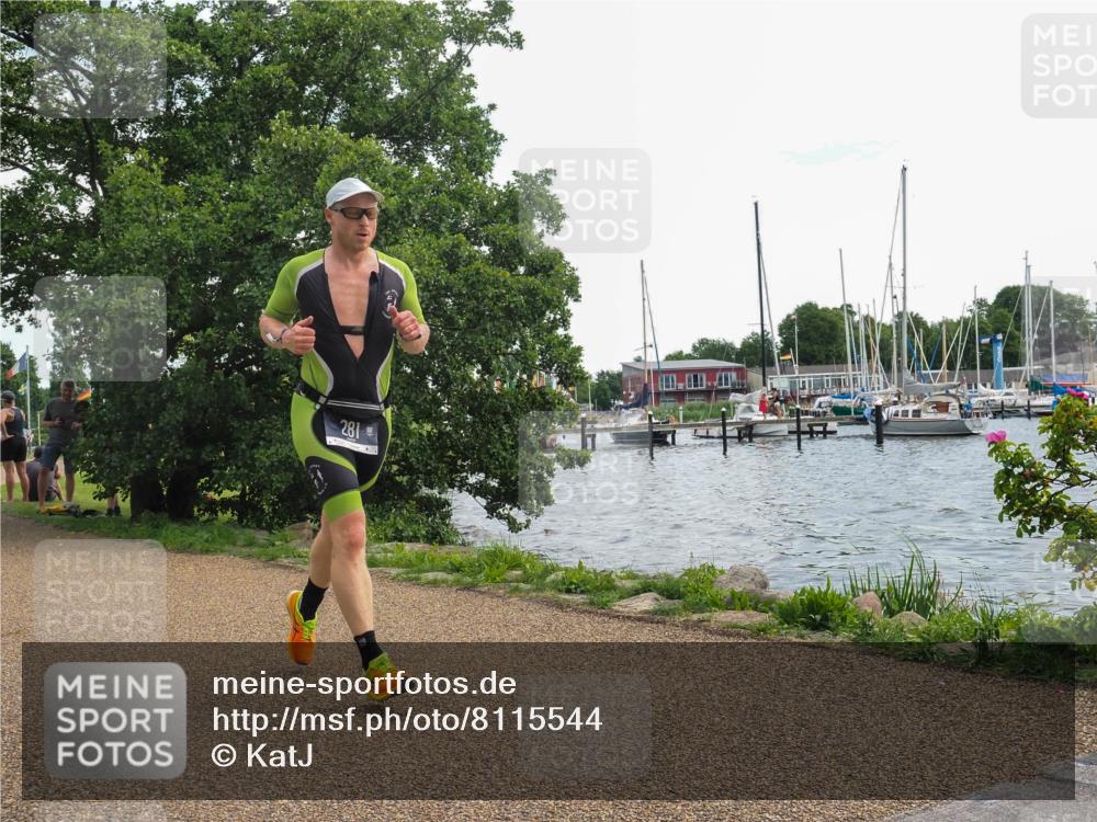 22.06.2025 - Viking Triathlon KatJ http://msf.ph/oto/8115544 22.06.2025 13:24:23 Laufen 281 meine-sportfotos.de