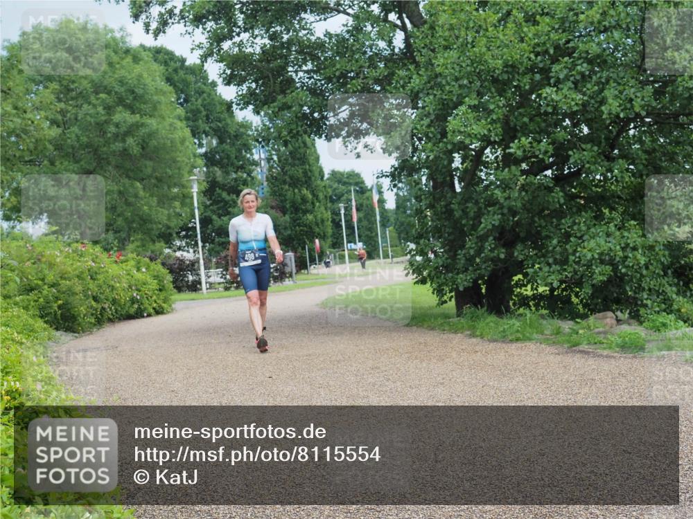 22.06.2025 - Viking Triathlon KatJ http://msf.ph/oto/8115554 22.06.2025 16:55:23 Laufen 498 meine-sportfotos.de