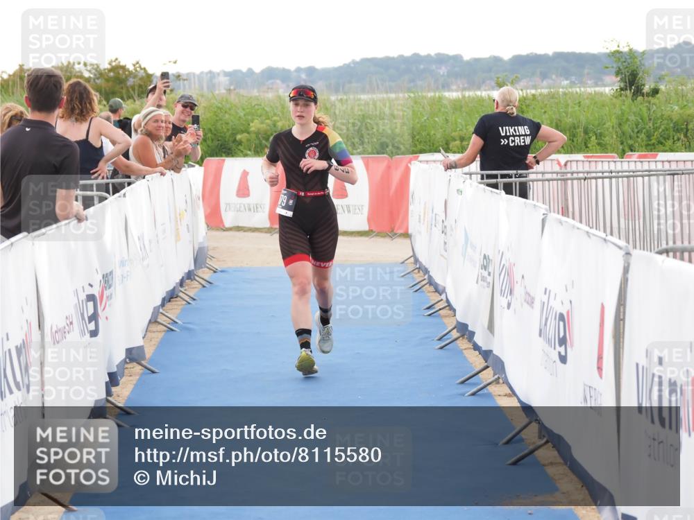 22.06.2025 - Viking Triathlon MichiJ http://msf.ph/oto/8115580 22.06.2025 16:26:42 Ziel 379 meine-sportfotos.de