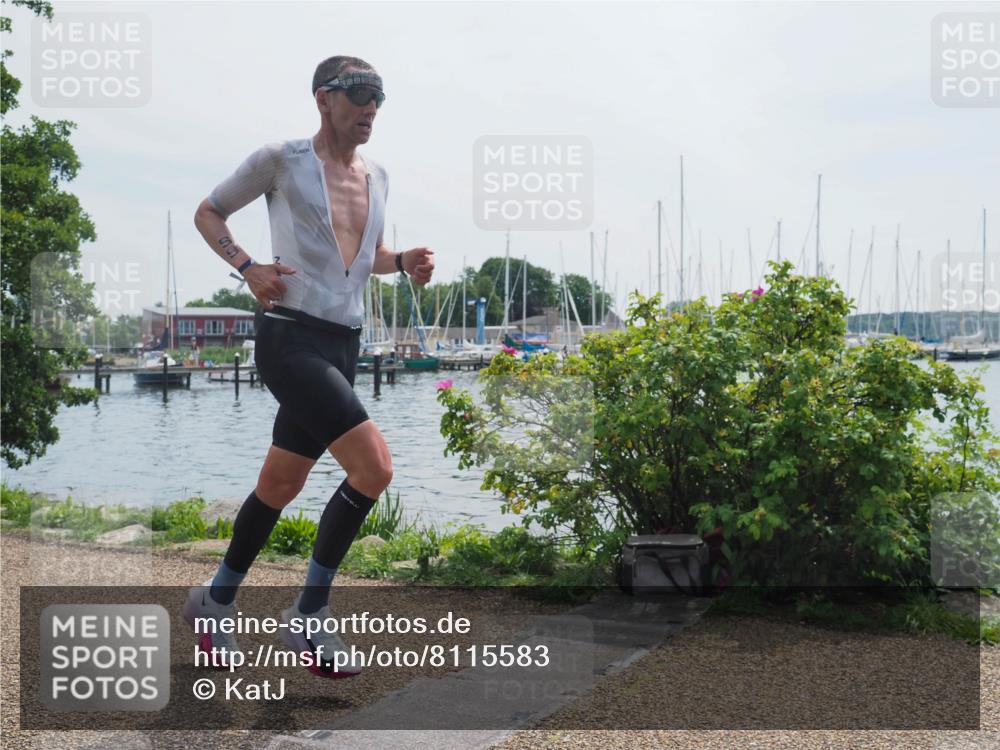 22.06.2025 - Viking Triathlon KatJ http://msf.ph/oto/8115583 22.06.2025 12:54:10 Laufen 99, 420 meine-sportfotos.de