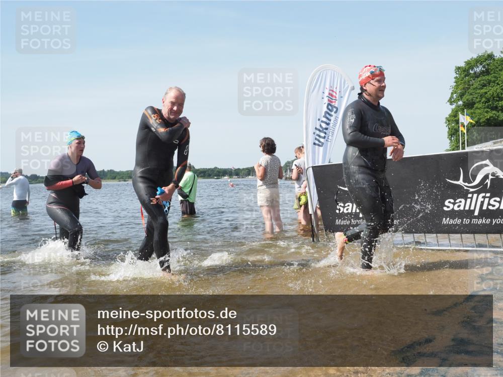 22.06.2025 - Viking Triathlon KatJ http://msf.ph/oto/8115589 22.06.2025 10:42:55 Schwimmen 66, 128, 133, 186, 240, 282, 309, 369, 441, 450, 624 meine-sportfotos.de