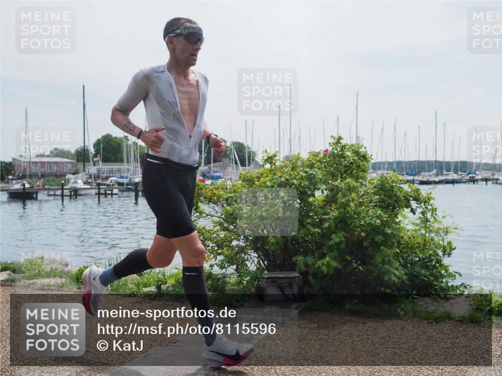 22.06.2025 - Viking Triathlon KatJ http://msf.ph/oto/8115596 22.06.2025 12:54:10 Laufen 99, 420 meine-sportfotos.de