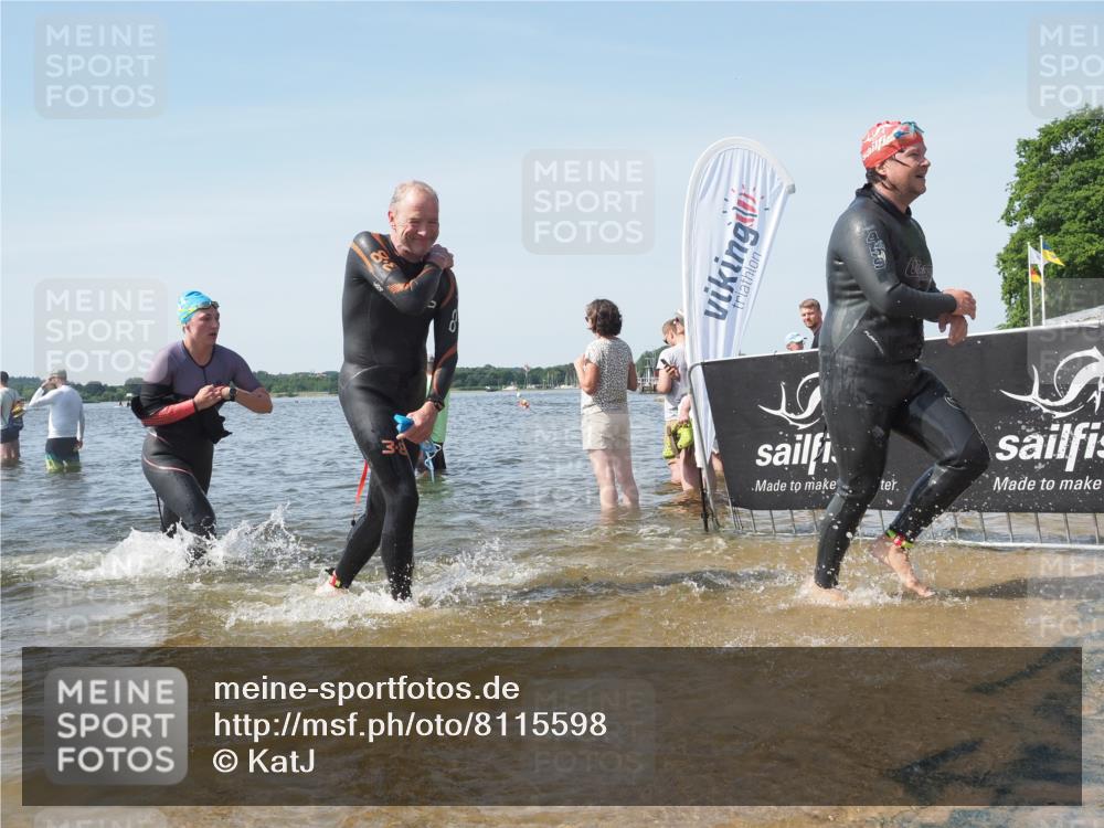 22.06.2025 - Viking Triathlon KatJ http://msf.ph/oto/8115598 22.06.2025 10:42:55 Schwimmen 66, 128, 133, 186, 240, 282, 309, 369, 441, 450, 624 meine-sportfotos.de