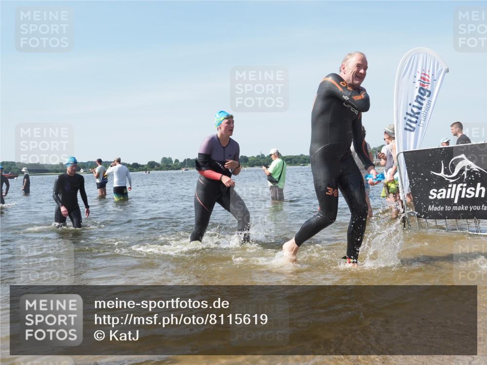 22.06.2025 - Viking Triathlon KatJ http://msf.ph/oto/8115619 22.06.2025 10:42:55 Schwimmen 66, 128, 133, 186, 240, 282, 309, 369, 441, 450, 624 meine-sportfotos.de