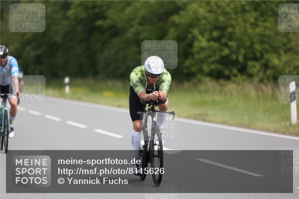 22.06.2025 - Viking Triathlon Yannick Fuchs http://msf.ph/oto/8115626 22.06.2025 12:17:33 Radfahren 44, 54, 156, 194, 220, 335, 357, 361, 639 meine-sportfotos.de