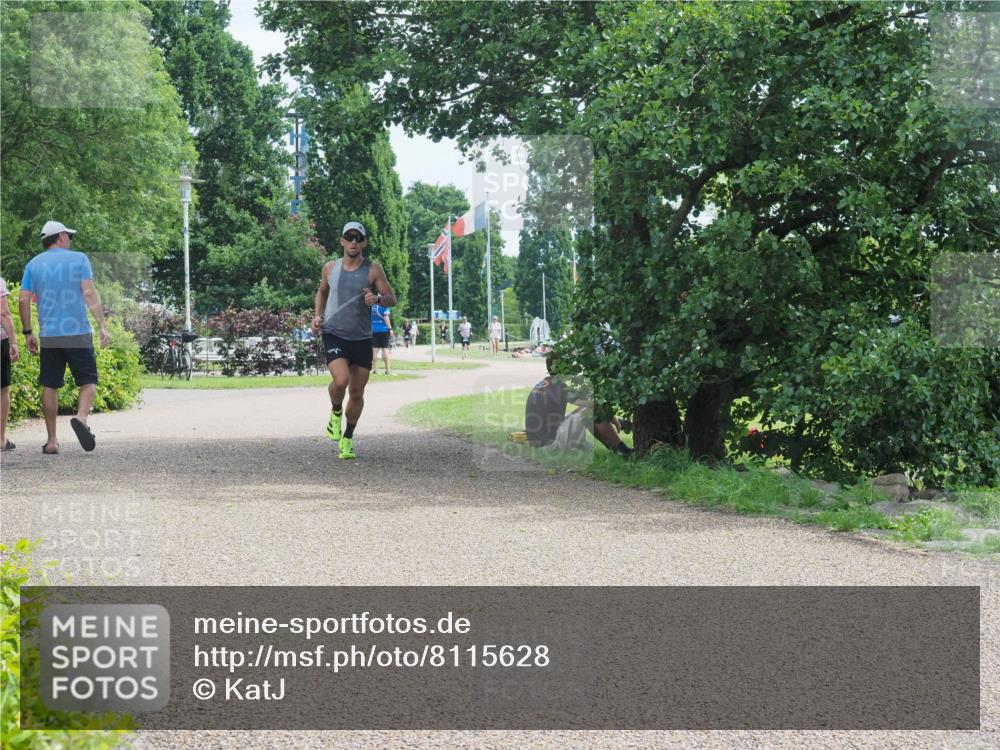 22.06.2025 - Viking Triathlon KatJ http://msf.ph/oto/8115628 22.06.2025 12:54:35 Laufen 662 meine-sportfotos.de