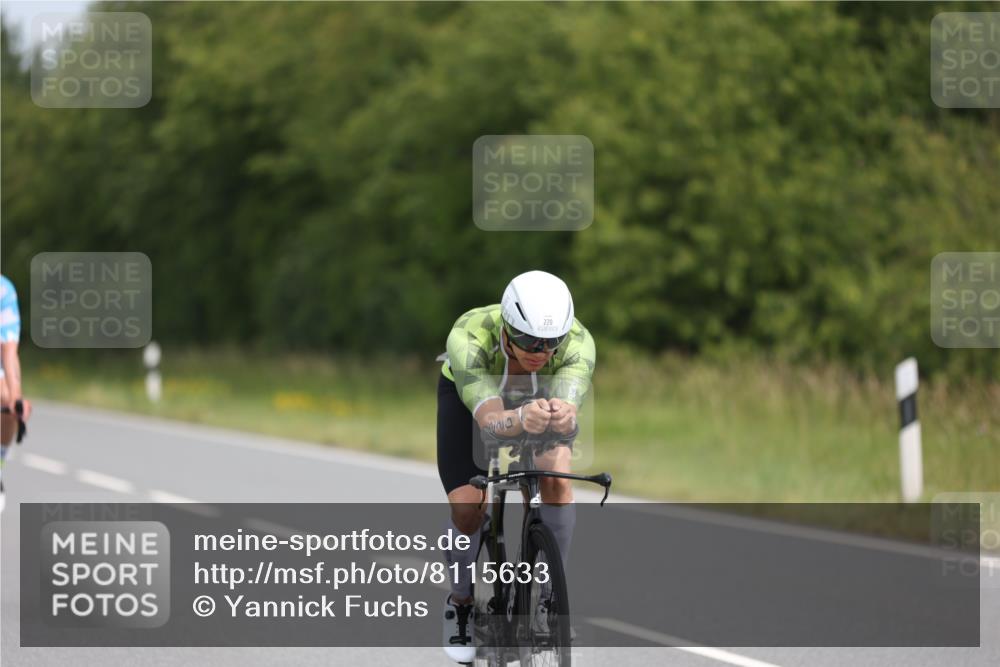 22.06.2025 - Viking Triathlon Yannick Fuchs http://msf.ph/oto/8115633 22.06.2025 12:17:33 Radfahren 44, 54, 156, 194, 220, 335, 357, 361, 639 meine-sportfotos.de