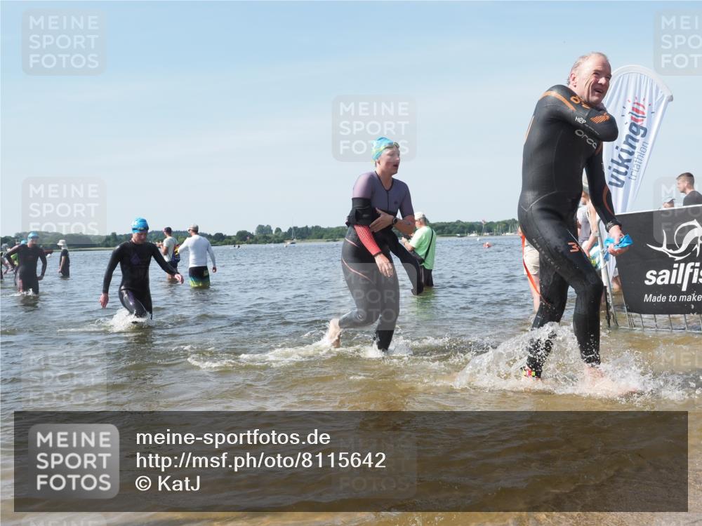 22.06.2025 - Viking Triathlon KatJ http://msf.ph/oto/8115642 22.06.2025 10:42:56 Schwimmen 66, 128, 133, 186, 240, 282, 309, 369, 441, 450, 624 meine-sportfotos.de