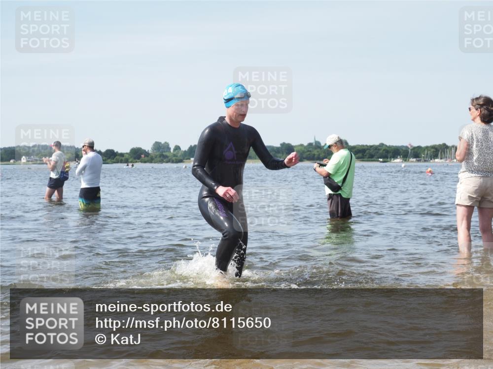 22.06.2025 - Viking Triathlon KatJ http://msf.ph/oto/8115650 22.06.2025 10:42:58 Schwimmen 66, 128, 133, 186, 282, 309, 358, 369, 441, 450, 489 meine-sportfotos.de