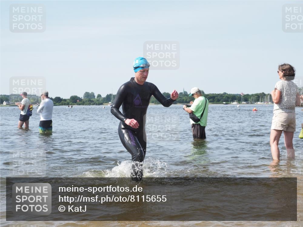 22.06.2025 - Viking Triathlon KatJ http://msf.ph/oto/8115655 22.06.2025 10:42:58 Schwimmen 66, 128, 133, 186, 282, 309, 358, 369, 441, 450, 489 meine-sportfotos.de