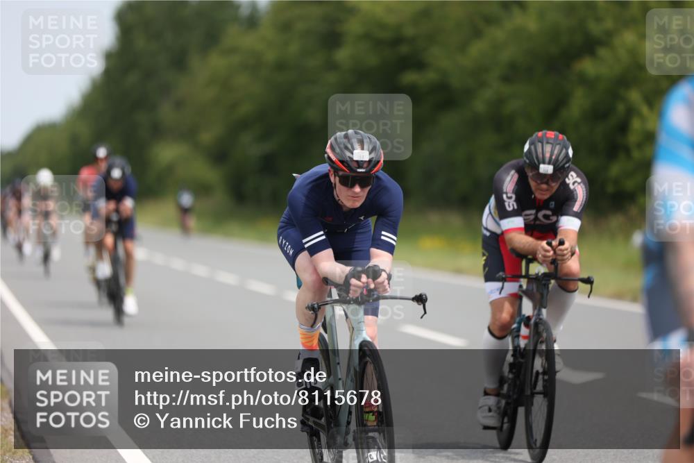 22.06.2025 - Viking Triathlon Yannick Fuchs http://msf.ph/oto/8115678 22.06.2025 12:17:35 Radfahren 44, 54, 58, 156, 194, 220, 335, 357, 361, 639 meine-sportfotos.de