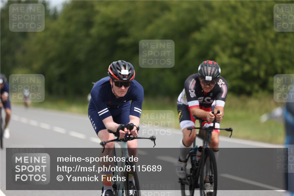 22.06.2025 - Viking Triathlon Yannick Fuchs http://msf.ph/oto/8115689 22.06.2025 12:17:35 Radfahren 44, 54, 58, 156, 194, 220, 335, 357, 361, 639 meine-sportfotos.de