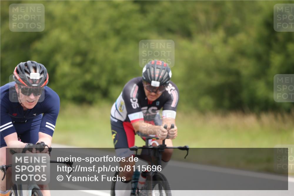 22.06.2025 - Viking Triathlon Yannick Fuchs http://msf.ph/oto/8115696 22.06.2025 12:17:36 Radfahren 44, 54, 58, 156, 194, 220, 335, 357, 361, 639 meine-sportfotos.de