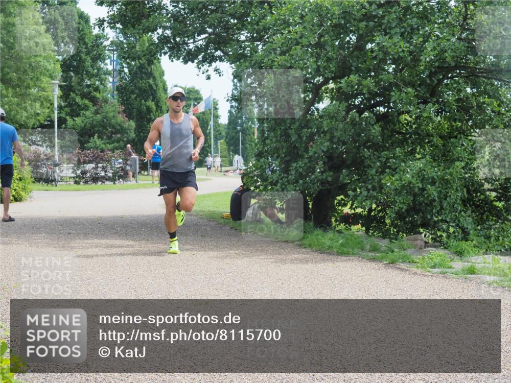 22.06.2025 - Viking Triathlon KatJ http://msf.ph/oto/8115700 22.06.2025 12:54:36 Laufen 662 meine-sportfotos.de