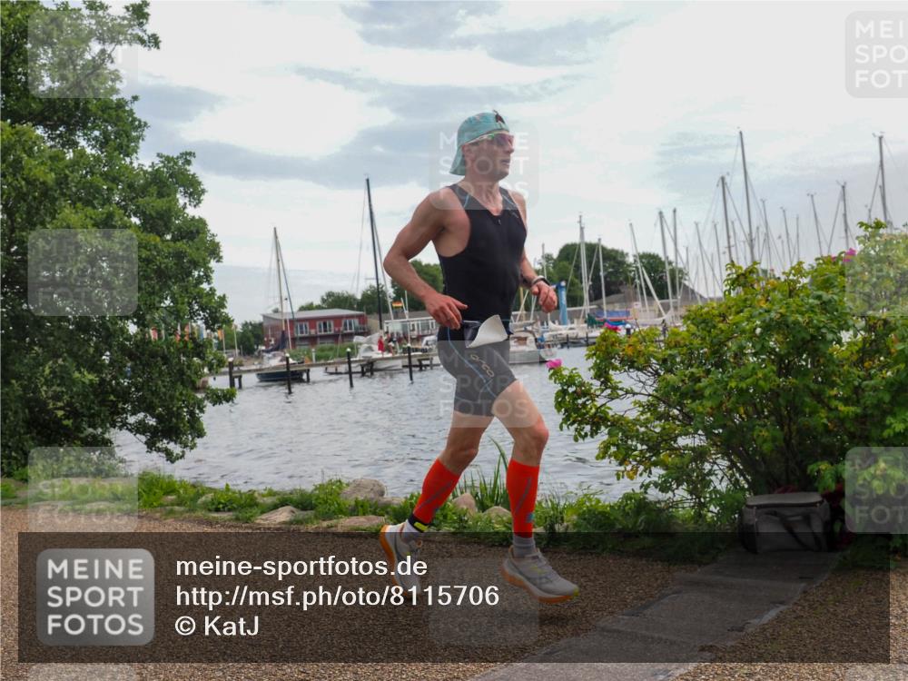 22.06.2025 - Viking Triathlon KatJ http://msf.ph/oto/8115706 22.06.2025 13:24:28 Laufen 114, 411, 552 meine-sportfotos.de