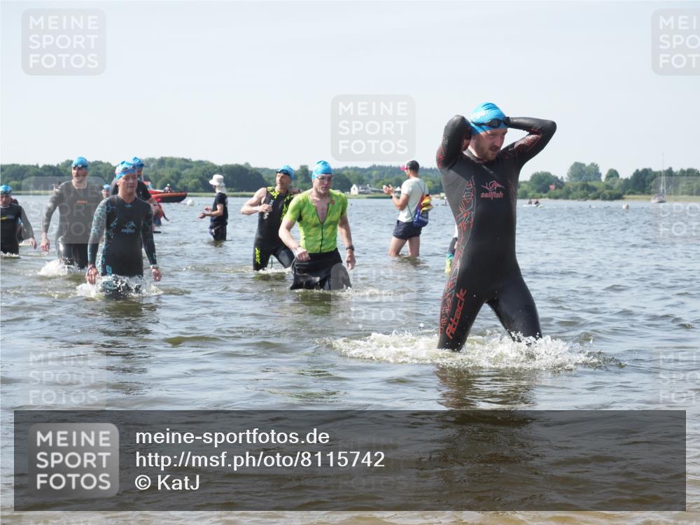 22.06.2025 - Viking Triathlon KatJ http://msf.ph/oto/8115742 22.06.2025 10:43:03 Schwimmen 66, 109, 110, 128, 133, 167, 186, 309, 328, 358, 450, 489 meine-sportfotos.de